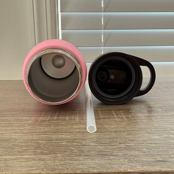 NWT Hydrapeak Flow 32oz Insulated Water Bottle with Straw - Picture 5 of 5